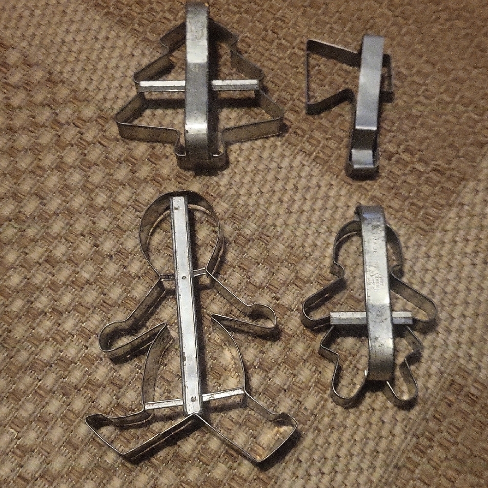 Silver Metal Cookie Cutter Set